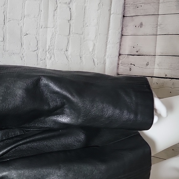Leather jacket size large - Picture 4 of 7